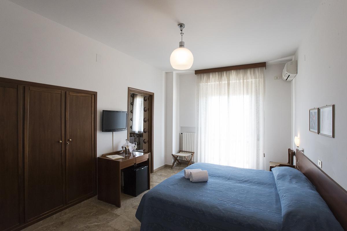 Rossana Hotel 3*